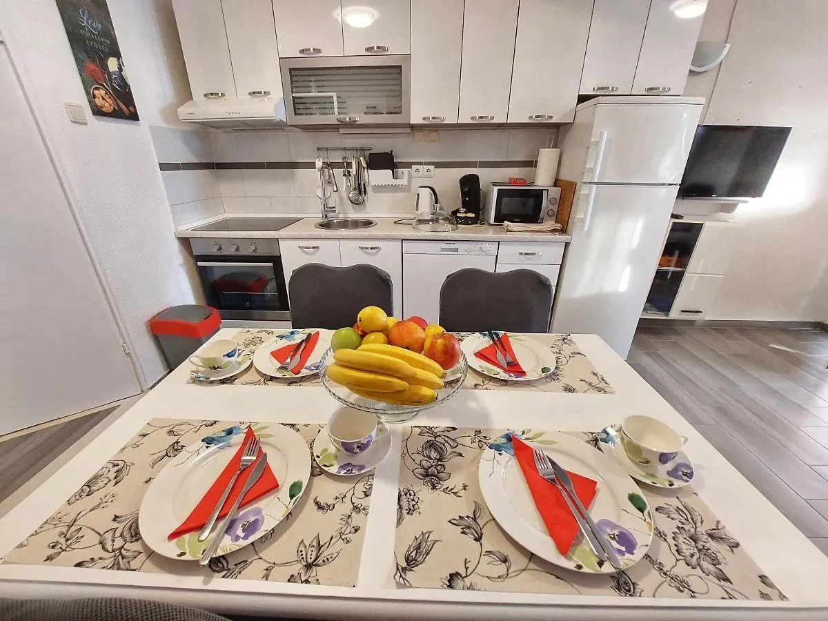 Apartments Dumic Crikvenica 0*,  Hırvatistan