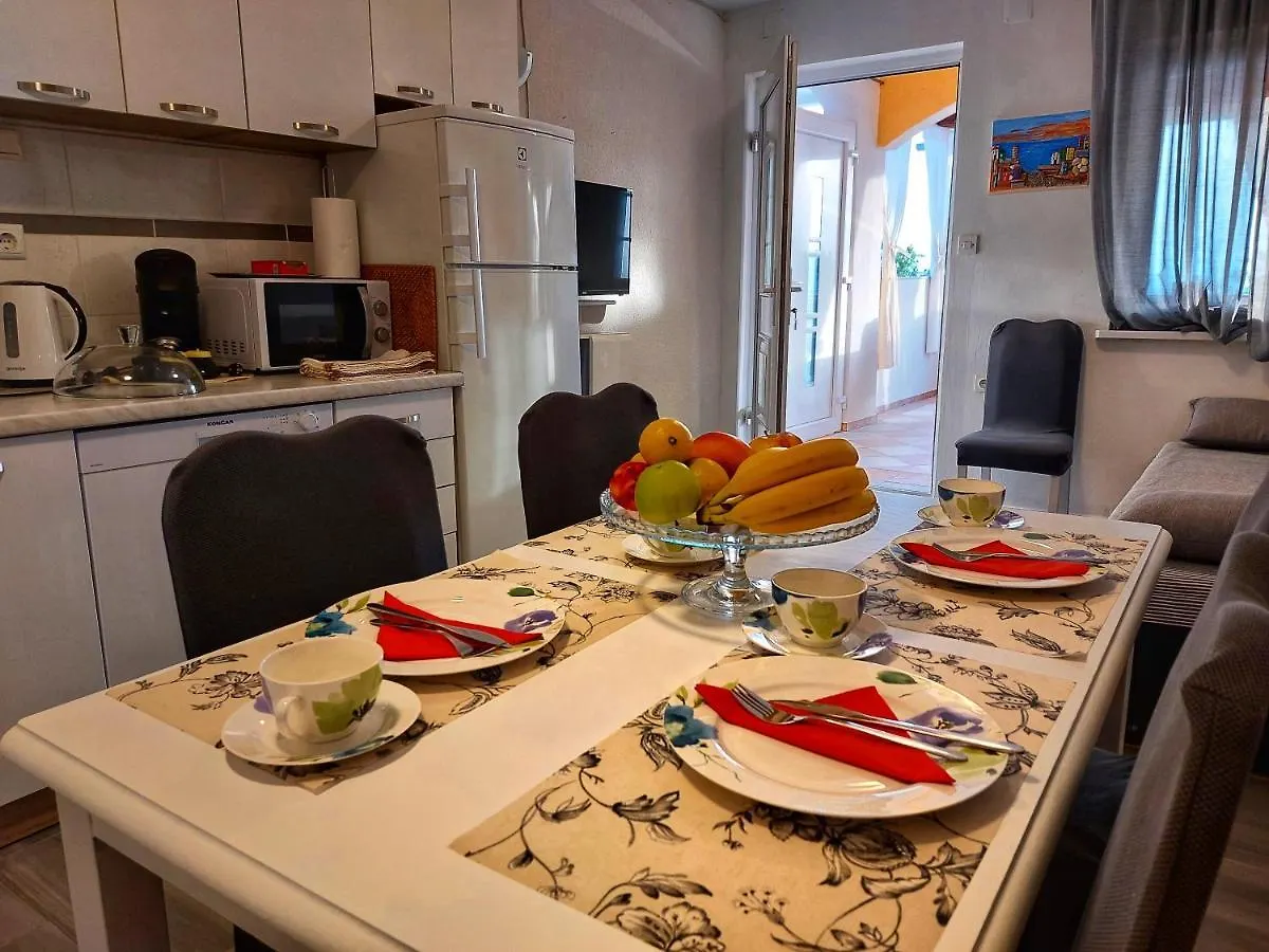 Apartments Dumic Crikvenica 0*,